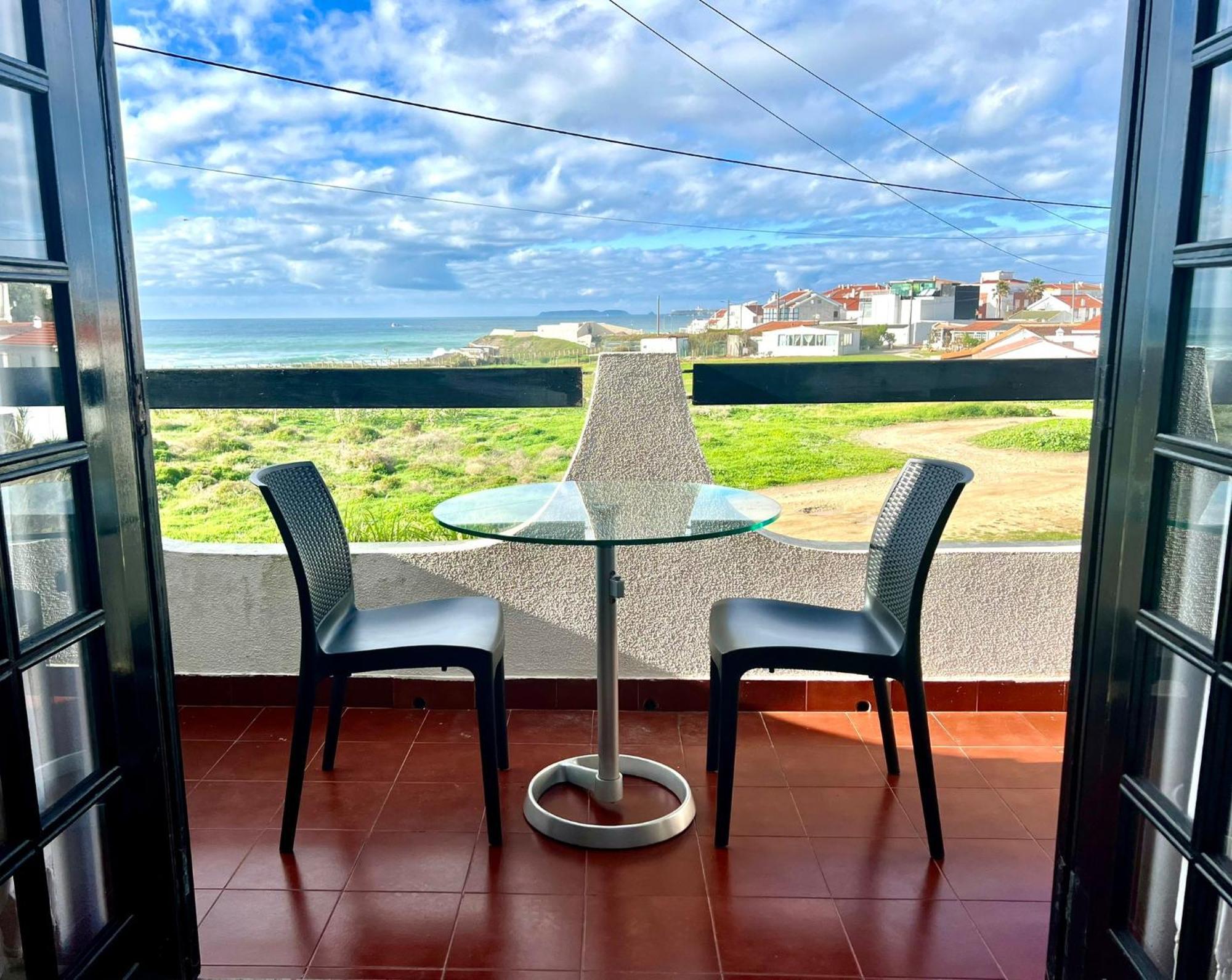 Linda Praia Consolacao Luaran gambar